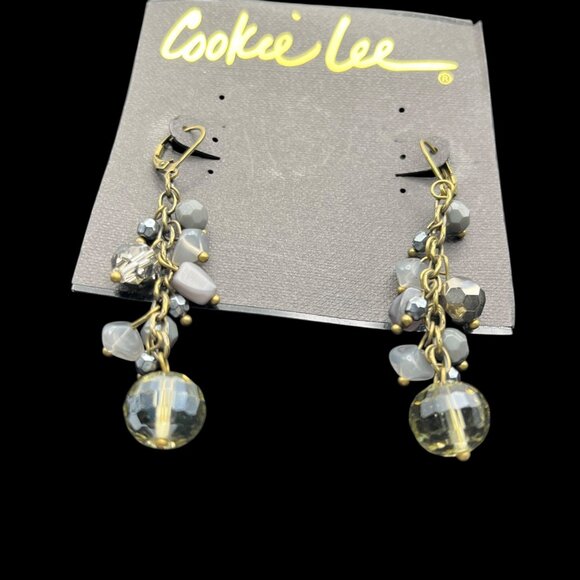 VTG Cookie Lee Earrings Gold Tone Hook Dangle Beads Light Gray Bead - Picture 2 of 6